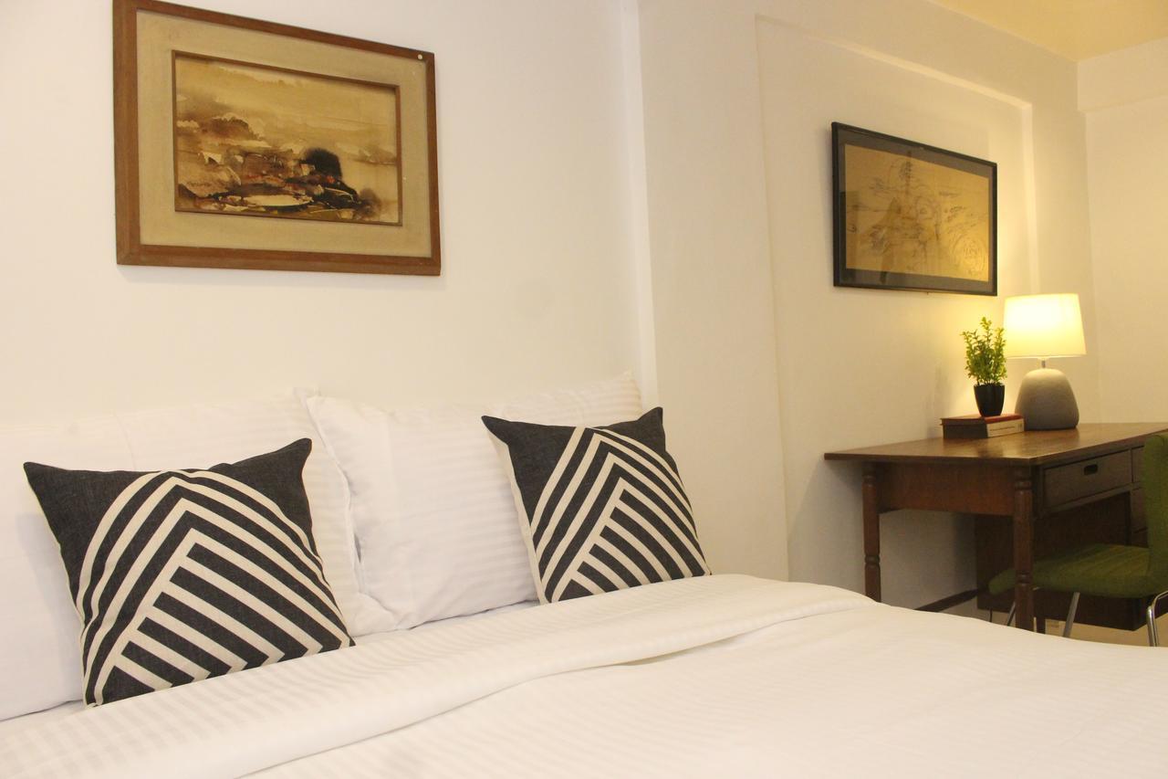 The White Bed And Breakfast Bacolod Exterior photo