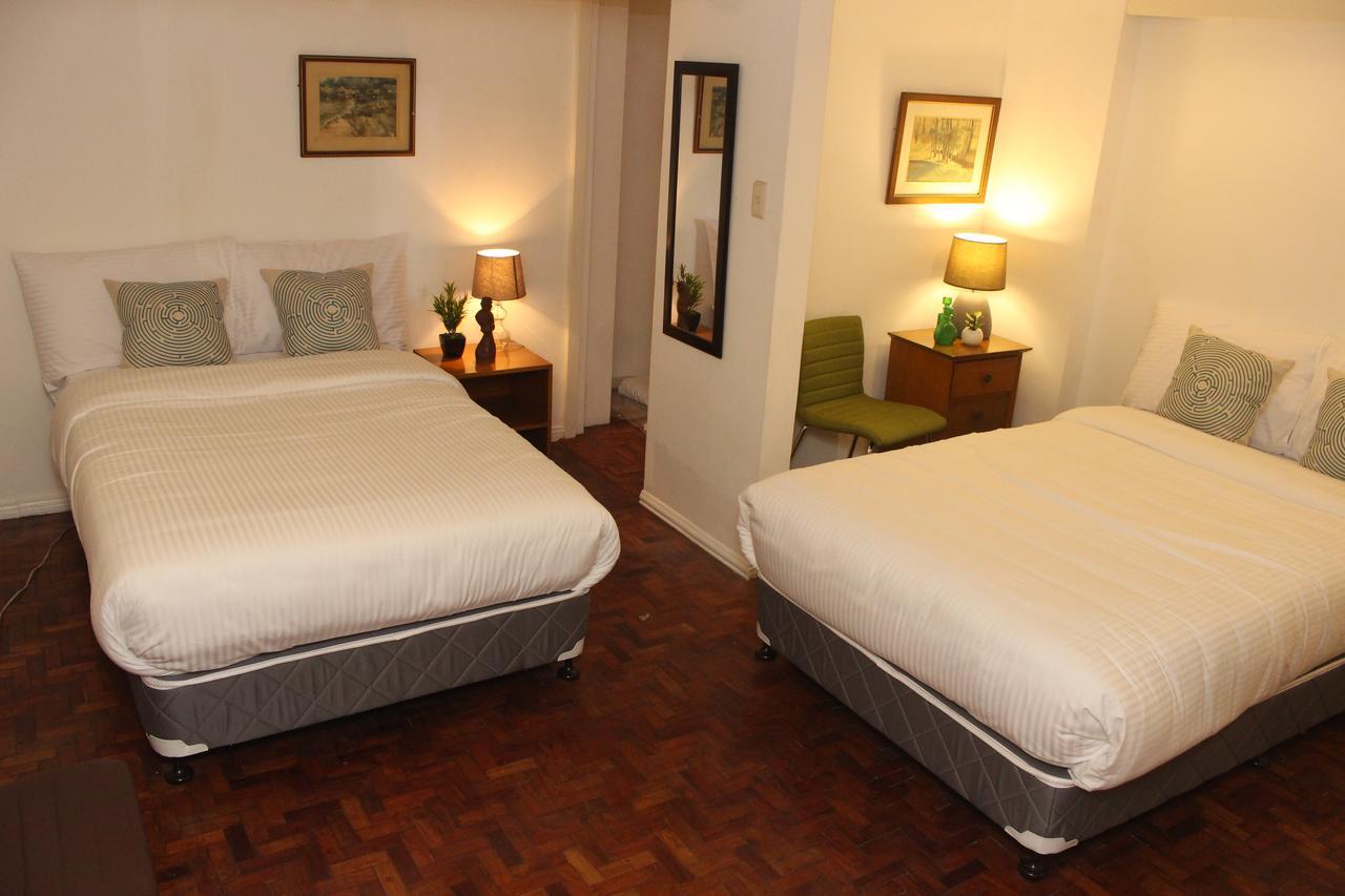 The White Bed And Breakfast Bacolod Exterior photo