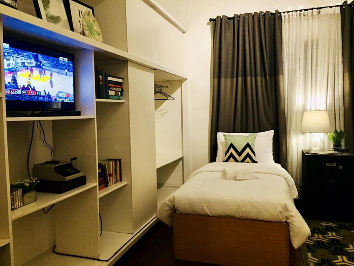 The White Bed And Breakfast Bacolod Room photo